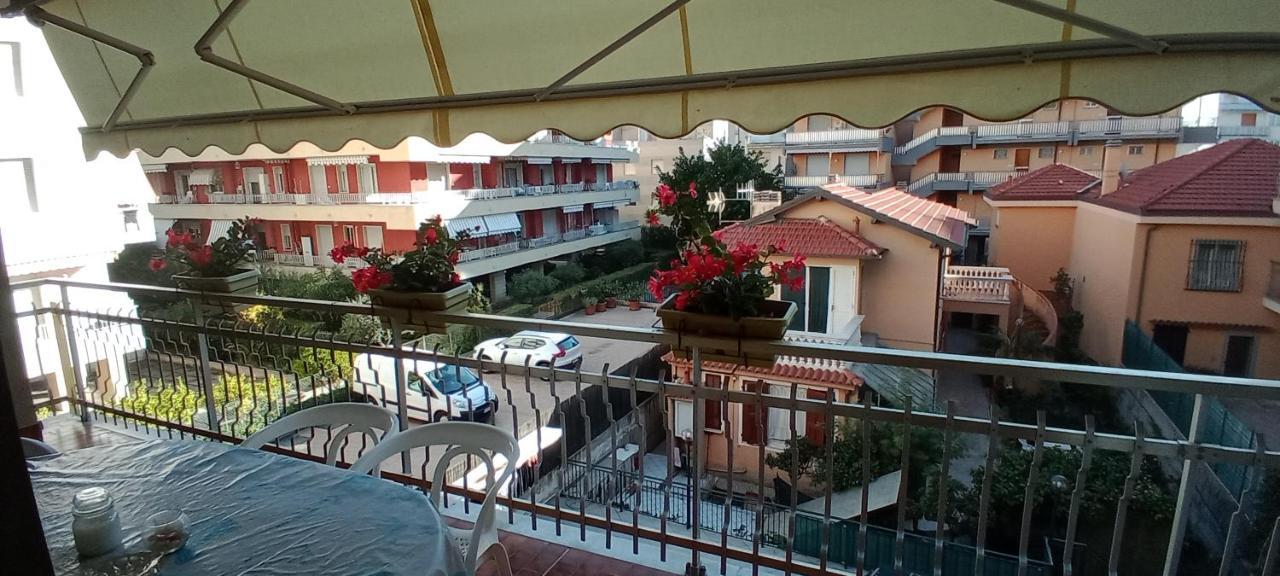 Appartamento Giusy Ventimiglia Exteriér fotografie